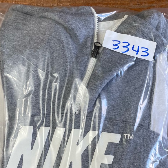 Nike women’s size XS Archive Half Zip Sweatshirt Gray Large - Picture 9 of 9
